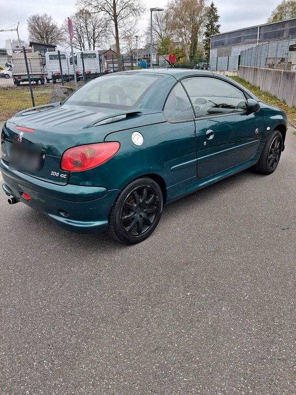 Gebraucht Peugeot 206 CC 136 PS (100 kW) 2004 Grün Cabrio