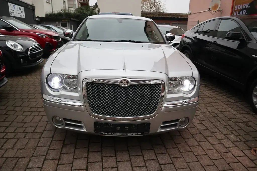 Gebraucht Chrysler 300C Touring 249 PS (183 kW) 2006 Bright silver (metallic) Kombi