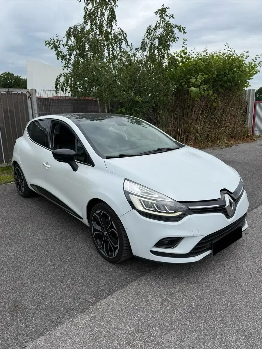 Gebraucht Renault Clio IV Bose Edition 118 PS (86 kW) 2016 Weiß Limousine