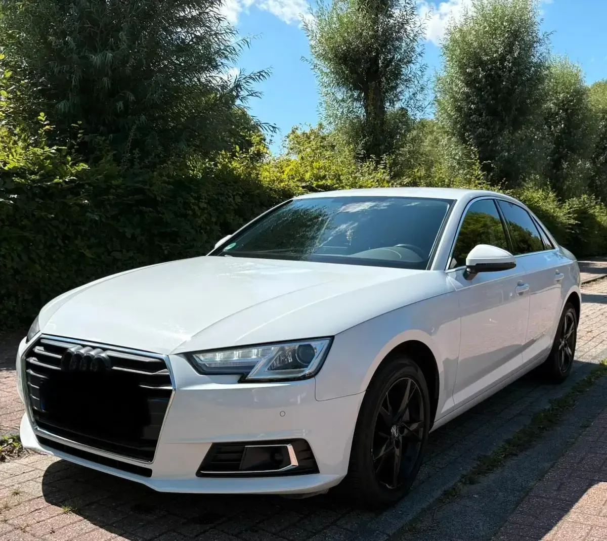 Gebraucht Audi A4 Ambiente 190 PS (139 kW) 2016 Weiß Limousine