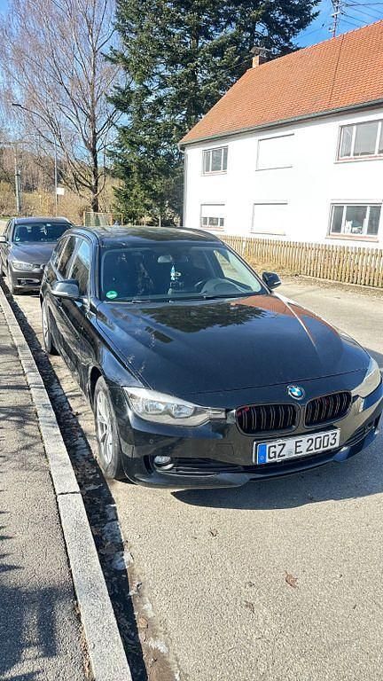 Gebraucht BMW 320 Luxury Line 184 PS (135 kW) 2012 Schwarz Kombi