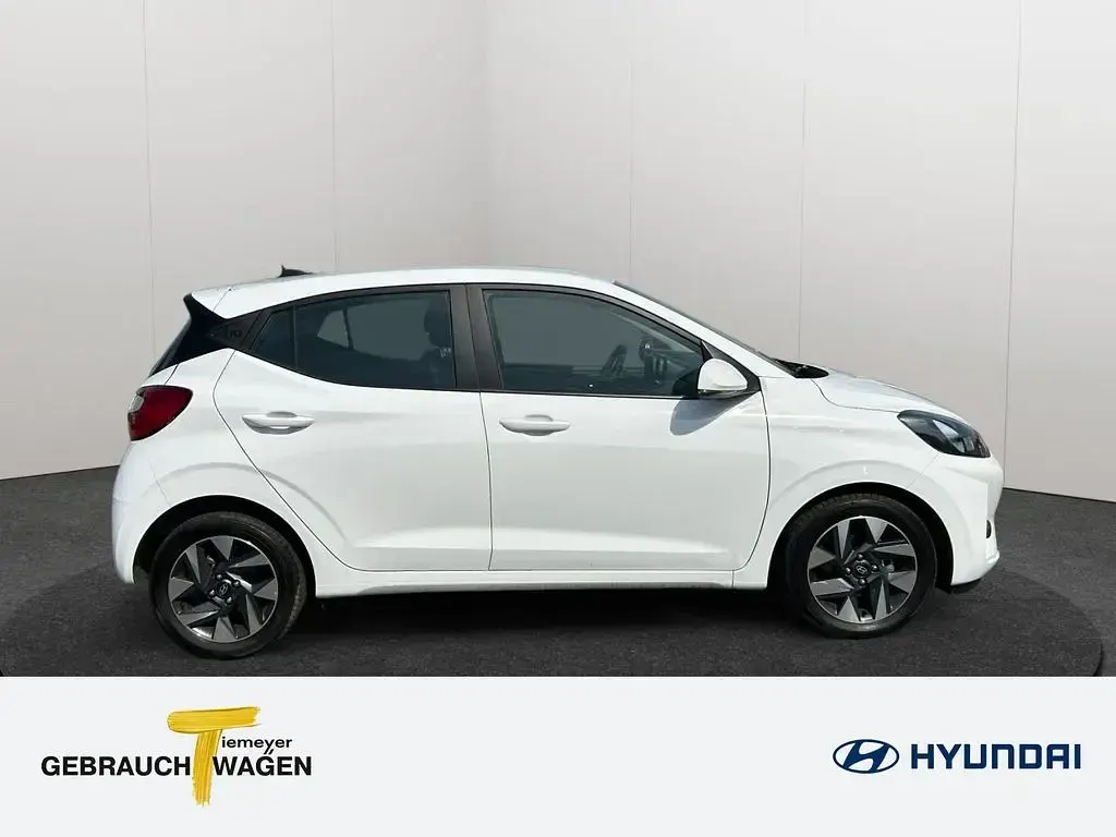 Gebraucht Hyundai i10 Trend 80 PS (58 kW) 2025 Schwarz Kleinwagen