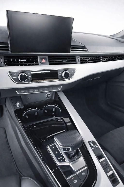 Gebraucht Audi Cabriolet Sport 204 PS (150 kW) 2025 Grün Cabrio