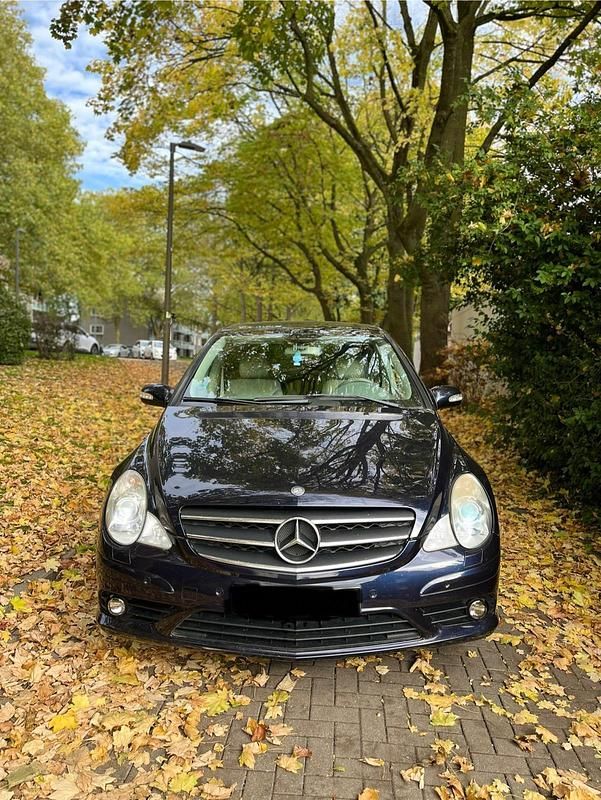 Blau Gebraucht 2006 Mercedes R350 Van / Kleinbus | 4.300 € (Guter Preis) - Bild 1/4