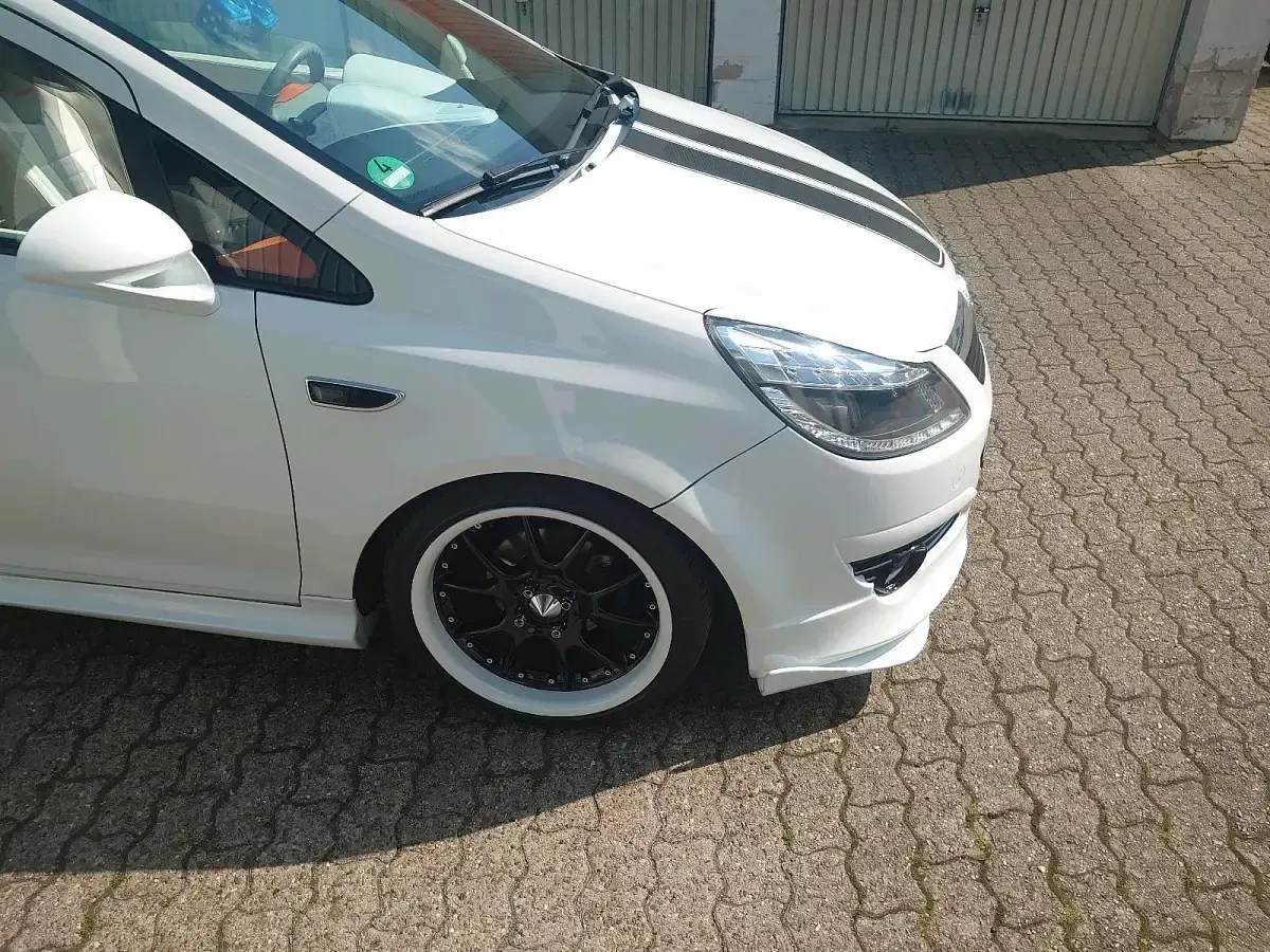 Gebraucht Opel Corsa 60 PS (44 kW) 2008 Weiß Kleinwagen