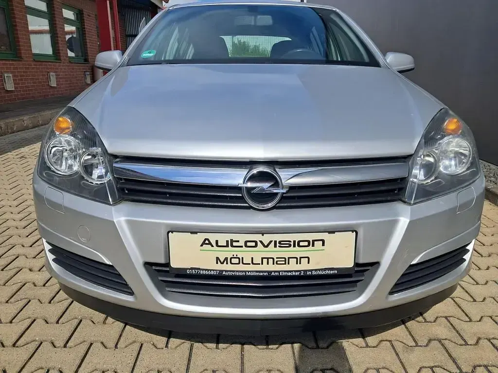 Gebraucht Opel Astra 105 PS (77 kW) 2005 Silber Limousine