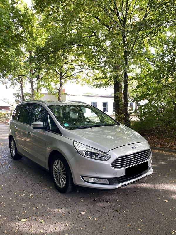 Gebraucht Ford Galaxy 190 PS (139 kW) 2019 Silber Van / Kleinbus