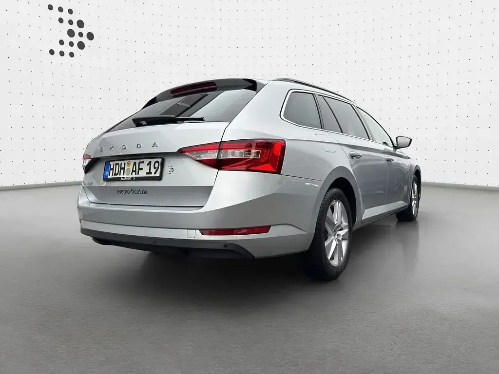 Gebraucht Skoda Superb Ambition 150 PS (110 kW) 2024 Silber Kombi