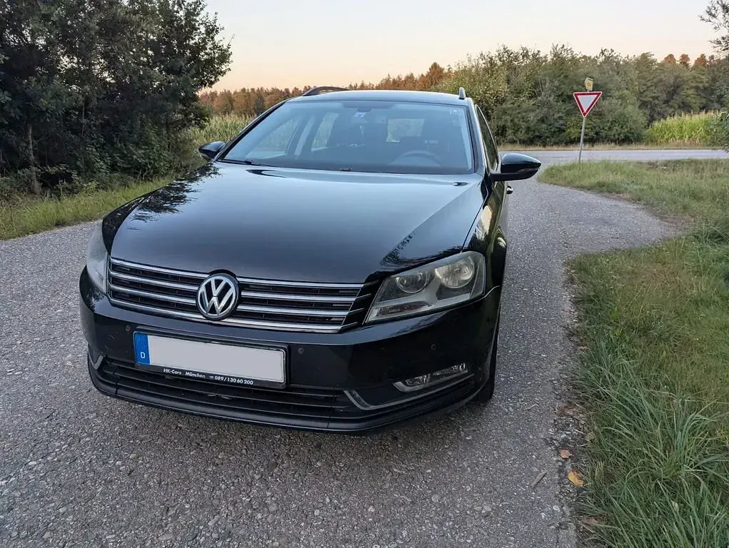 Gebraucht VW Passat 140 PS (102 kW) 2012 Schwarz Kombi