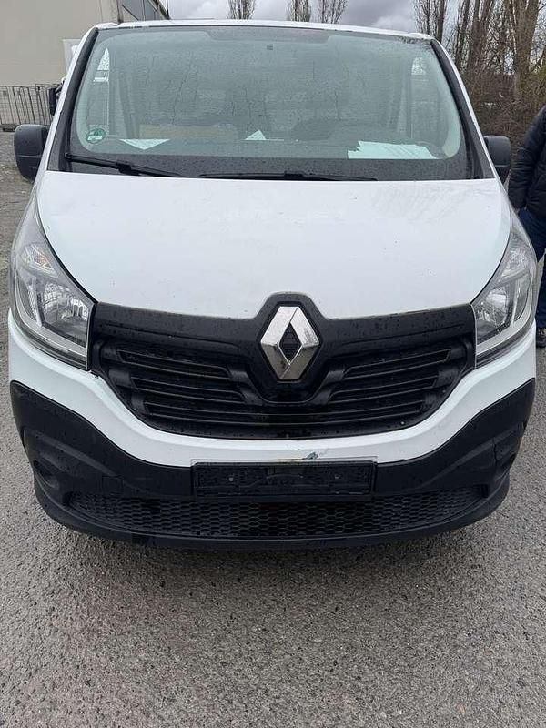 Gebraucht Renault Trafic Komfort 116 PS (85 kW) 2015 Van / Kleinbus