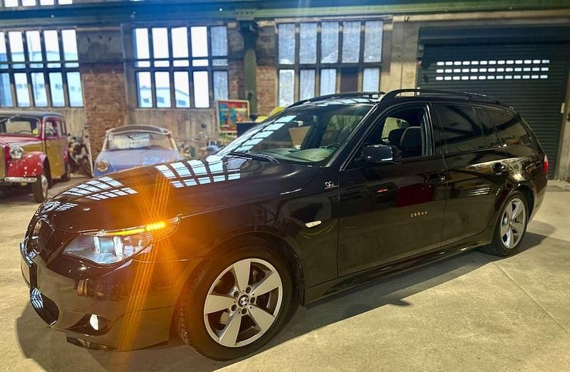 Gebraucht BMW 530 Performance 258 PS (189 kW) 2006 Blau Kombi
