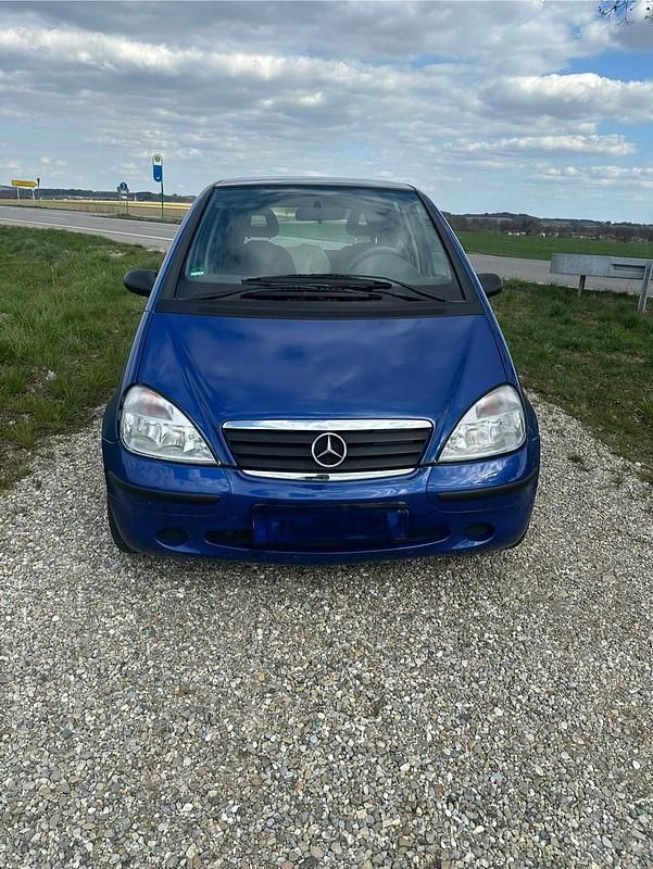 Gebraucht Mercedes A160 75 PS (55 kW) 2001 Blau Limousine