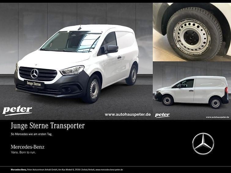 Weiß Gebraucht 2022 Mercedes Citan 112 Van / Kleinbus | 14.221 € (Superpreis) - Bild 1/4
