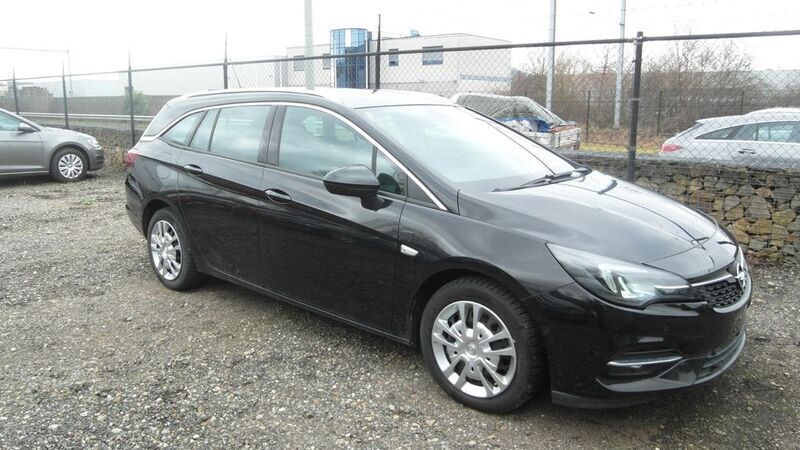 Schwarz Gebraucht 2021 Opel Astra Elegance Kombi | 8.850 € (Guter Preis) - Bild 1/4