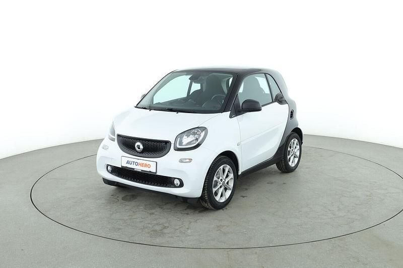 Weiß Gebraucht 2018 Smart ForTwo Coupé Passion Kleinwagen | 10.630 € (Guter Preis) - Bild 1/3