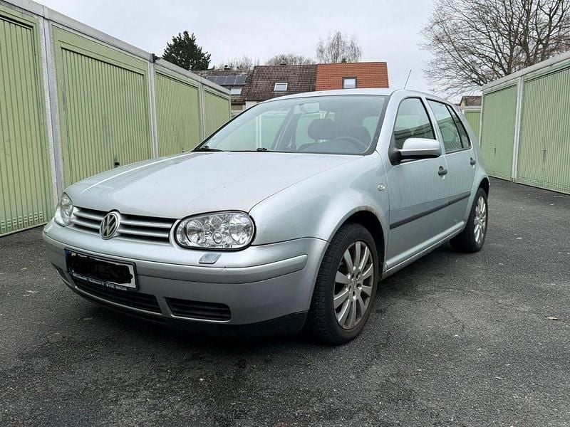 Gebraucht VW Golf IV 101 PS (74 kW) 2002 Silber Limousine
