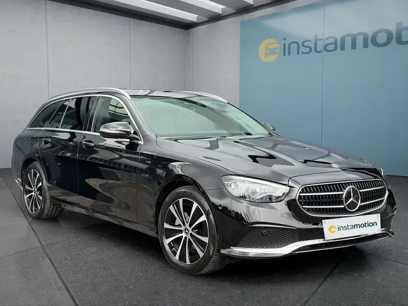 Gebraucht Mercedes E300 211 PS (155 kW) 2021 Andere Kombi
