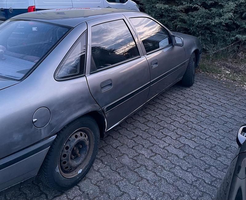 Gebraucht Opel Vectra 90 PS (66 kW) 1991 Grau Kleinwagen