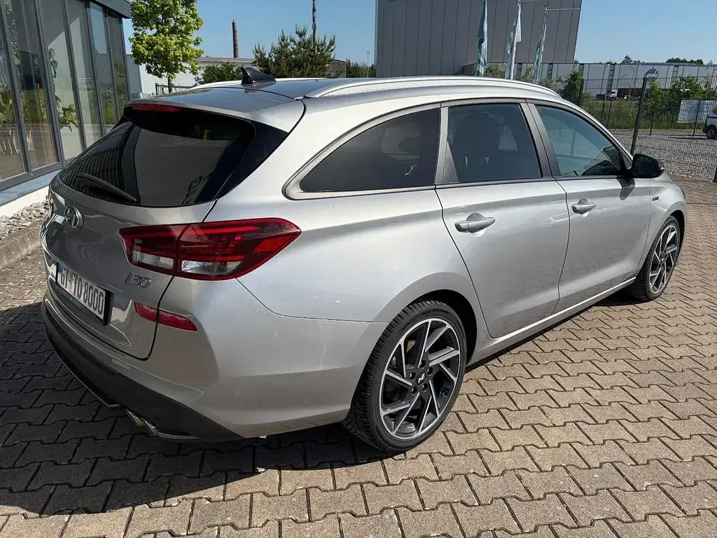 Gebraucht Hyundai i30 Trend 160 PS (117 kW) 2023 Silber Kombi
