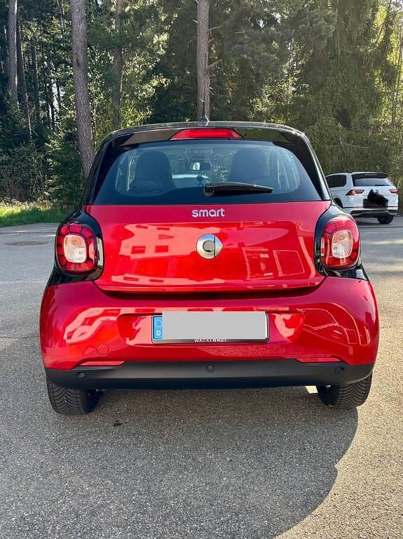 Second-hand Smart ForFour 90 CP (66 kW) 2019 Negru Hatchback