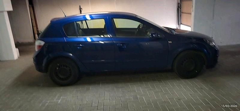 Gebraucht Opel Astra 90 PS (66 kW) 2003 Blau Kleinwagen