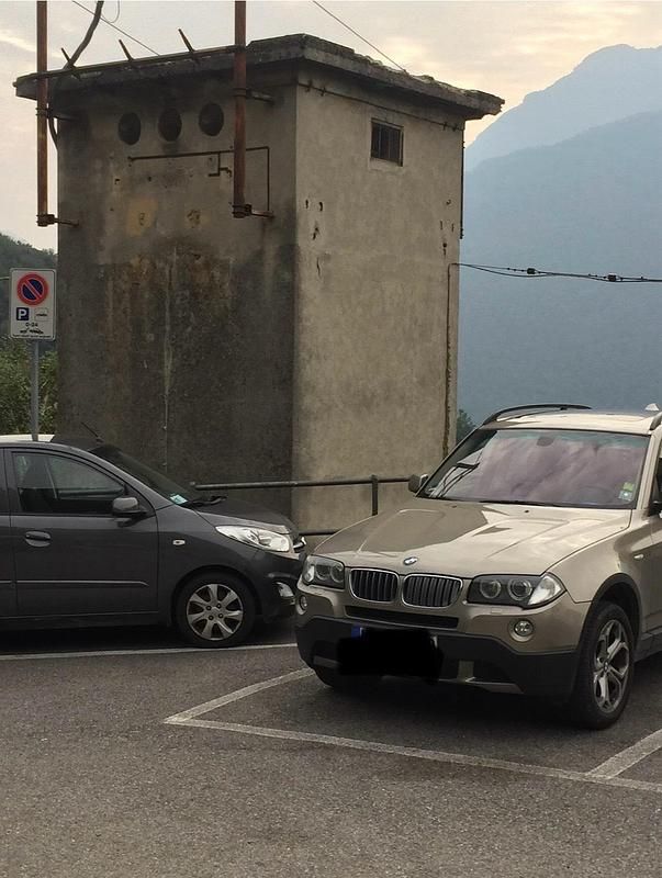 Gebraucht BMW X3 218 PS (160 kW) 2009 Gold SUV