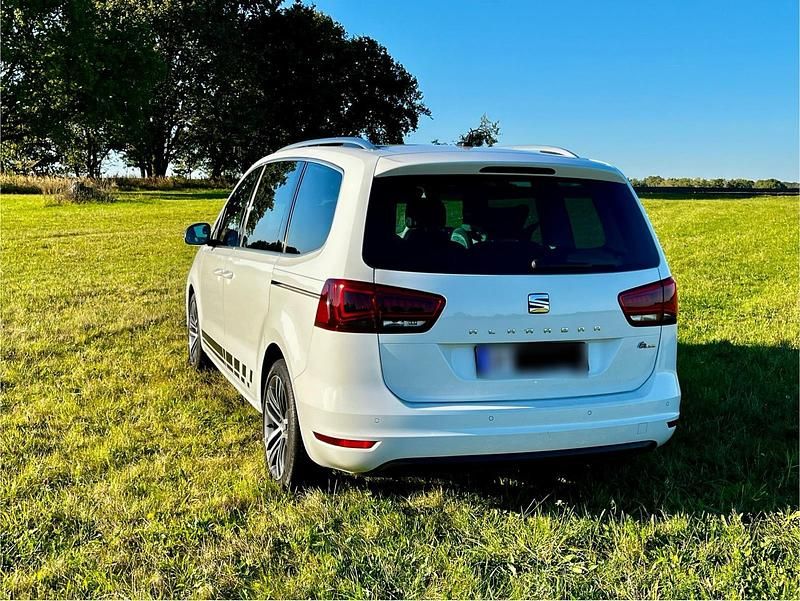 Gebraucht Seat Alhambra 150 PS (110 kW) 2018 Weiß Van / Kleinbus