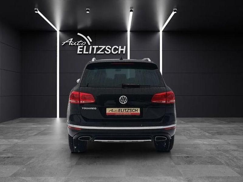 Gebraucht VW Touareg Terrain Tech 262 PS (192 kW) 2017 Deep black perleffekt SUV