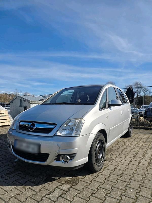 Gebraucht Opel Meriva 105 PS (77 kW) 2007 Silber Van / Kleinbus