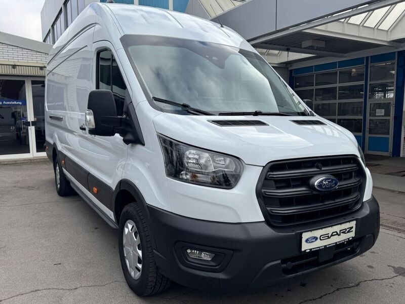 Weiß Gebraucht 2024 Ford Transit Trend Van / Kleinbus | 28.850 € (Guter Preis) - Bild 1/4