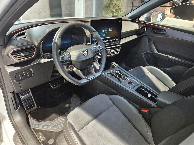Usata Cupra Leon 150 CV (110 kW) 2025 Bianco Berlina