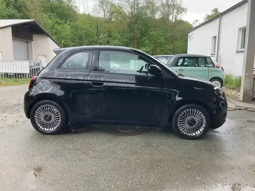 Gebraucht Fiat 500e Basis 86 kW (118 PS) 2023 Schwarz Kleinwagen