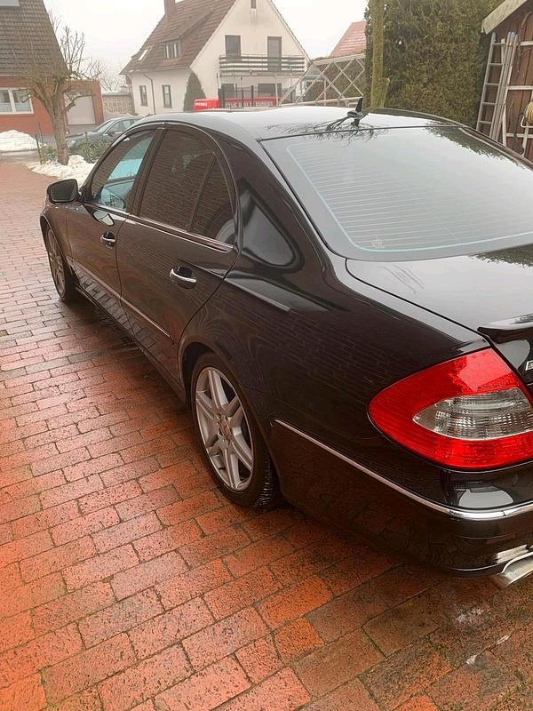 Gebraucht Mercedes E320 224 PS (164 kW) 2006 Schwarz Limousine