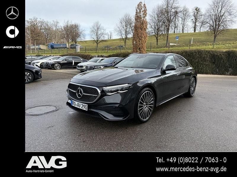 Grau Gebraucht 2025 Mercedes E220 Advanced Plus Limousine | 62.600 € - Bild 1/4