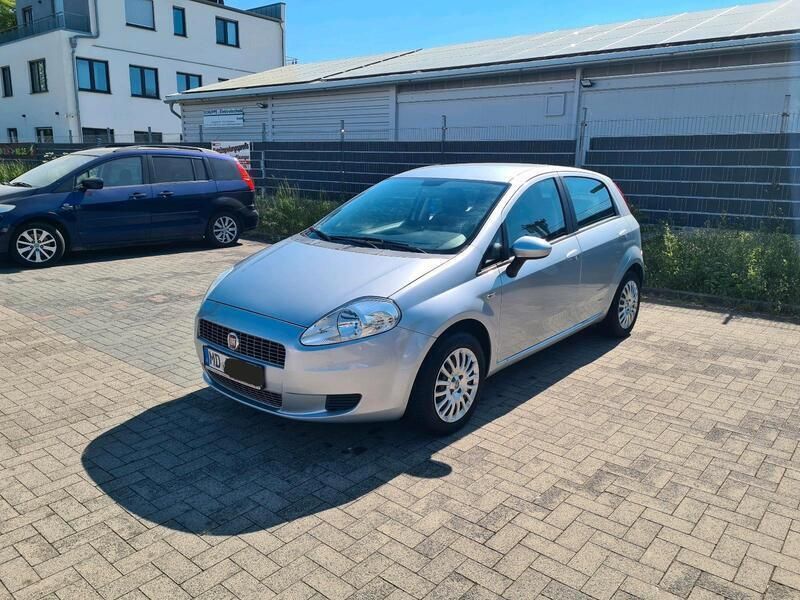 Grau Gebraucht 2008 Fiat Grande Punto Dynamic Kleinwagen | 3.999 € (Fairer Preis) - Bild 1/4