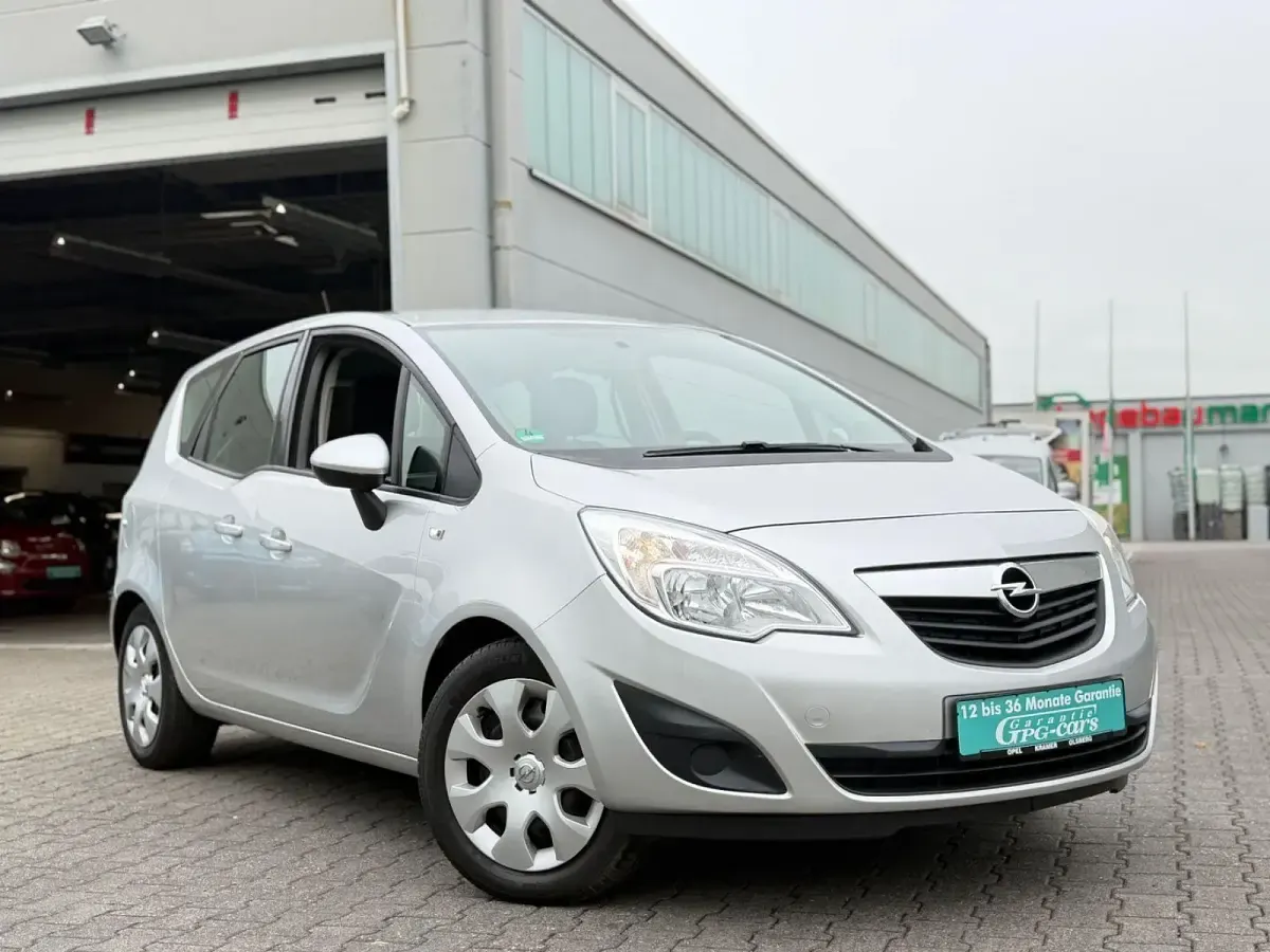 Używany Opel Meriva Edition 101 KM (74 kW) 2010 Srebrny Minivan