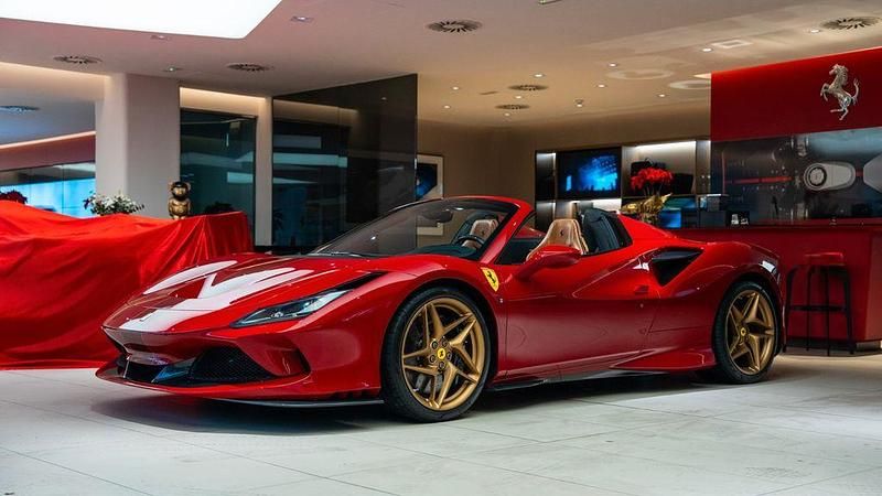 Second-hand Ferrari F8 721 CP (530 kW) 2020 Roșu Cabrio