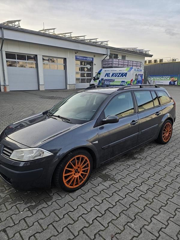 Schwarz Gebraucht 2005 Renault Mégane II Kombi | 1.699 € - Bild 1/4