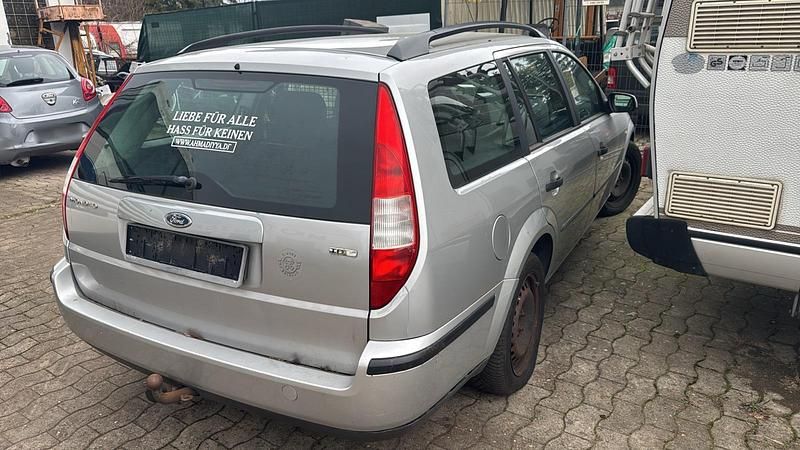 Gebraucht Ford Mondeo 115 PS (84 kW) 2004 Kombi
