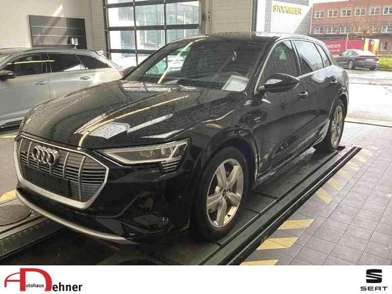 Mythosschwarz Gebraucht 2022 Audi e-tron S-Line SUV | 34.980 € (Superpreis) - Bild 1/4