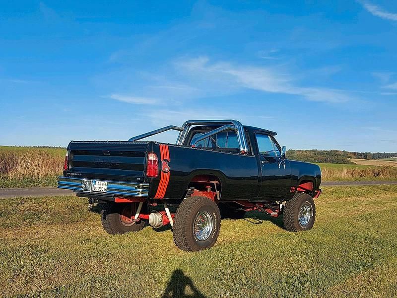 Gebraucht Dodge Ram 400 PS (294 kW) 1977 Schwarz Pickup