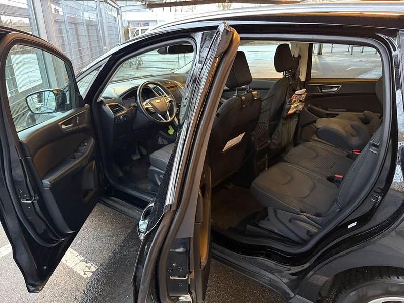 Gebraucht Ford S-MAX Business Edition 150 PS (110 kW) 2018 Schwarz Van / Kleinbus