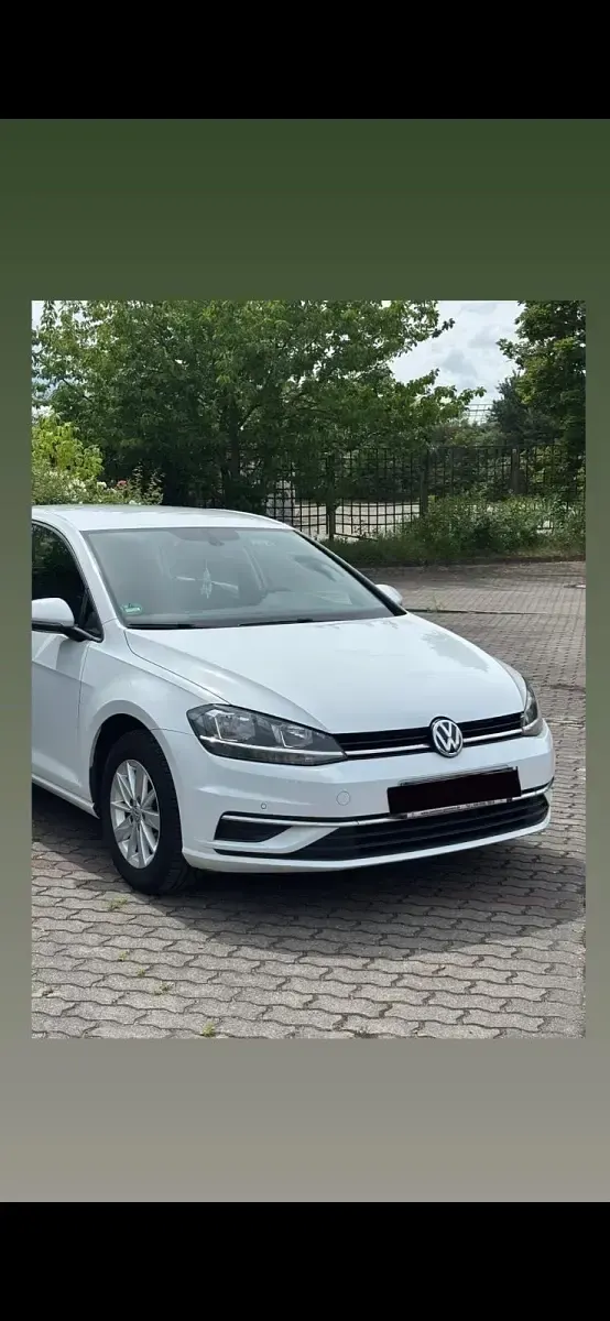 Gebraucht VW Golf VII 110 PS (80 kW) 2017 Weiß Kleinwagen