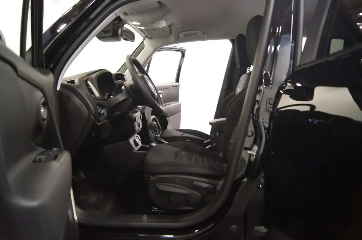 Gebraucht Jeep Renegade 241 PS (177 kW) 2022 Schwarz SUV