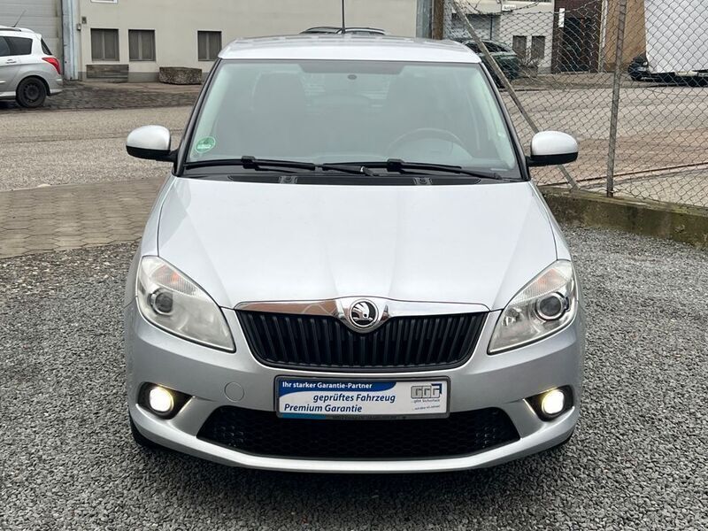 Silber Gebraucht 2014 Skoda Fabia Best of Kleinwagen | 4.990 € (Fairer Preis) - Bild 1/4