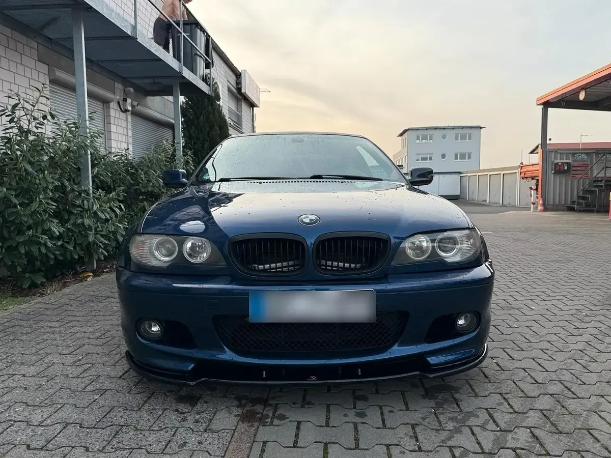 Gebraucht BMW 320 Basis 170 PS (125 kW) 2003 Blau Coupé