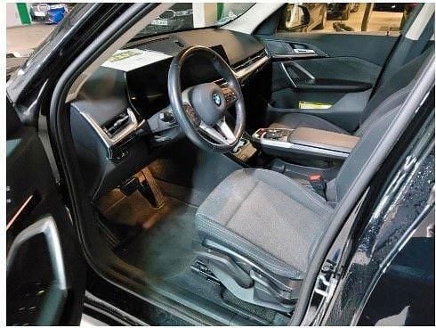 Second-hand BMW X1 136 CP (100 kW) 2023 Negru SUV