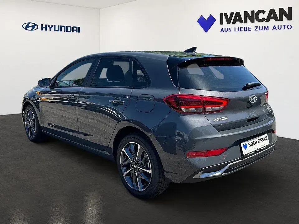 Neu Hyundai i30 Trend 150 PS (110 kW) 2026 Grau Limousine
