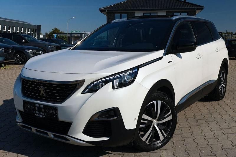 Weiß Gebraucht 2020 Peugeot 5008 GT-line Van / Kleinbus | 16.541 € (Etwas zu teuer) - Bild 1/4