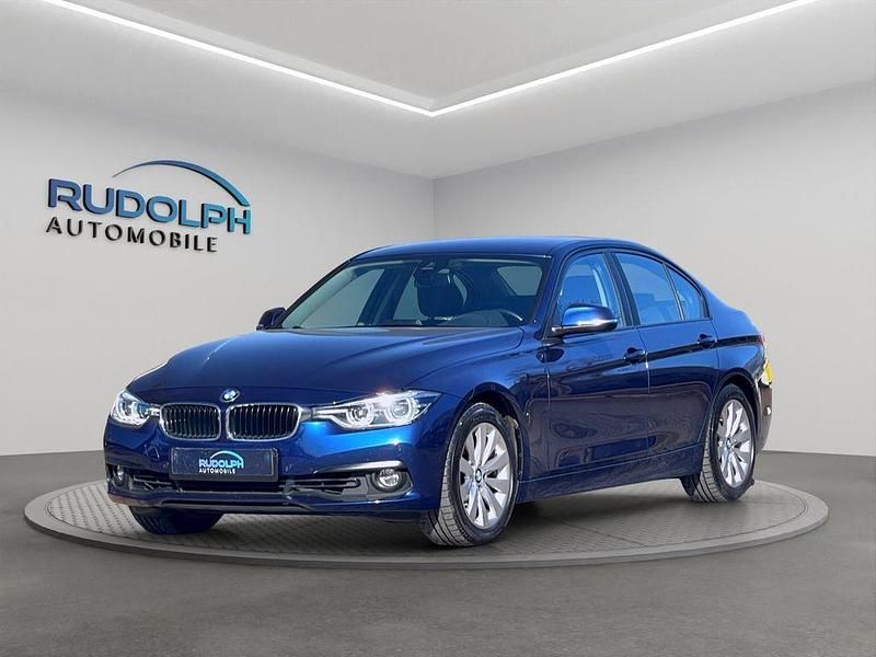 Gebraucht BMW 330 Advantage 252 PS (185 kW) 2018 Mediterranblau Limousine